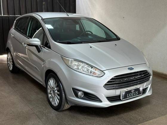 FORD FIESTA 1.6 TITANIUM HATCH 16V FLEX 4P POWERSHIFT
